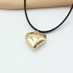 Goth Black Velvet Big Heart Pendant Choker Necklace for Women Elegant Weave