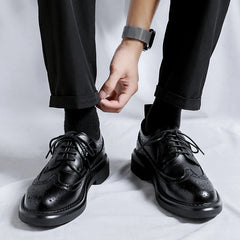 Brogues Classic Men Dress Shoes Men Oxfords Patent Leather Shoes