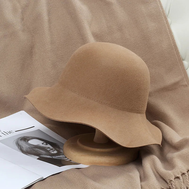 2025 NEW Fedora Hat Women's Autumn Wave Curled English Retro Versatile Fisherman Hat Fashion Hepburn Style Woolen Top Hat