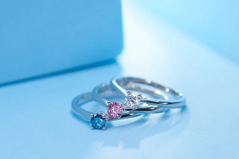 GIGAJEWE Moissanite 0.3ct 4mm Round Cut Blue/Pink/white 925 Silver Ring Diamond Test Passed Fashion Claw Setting Woman Girl Gift