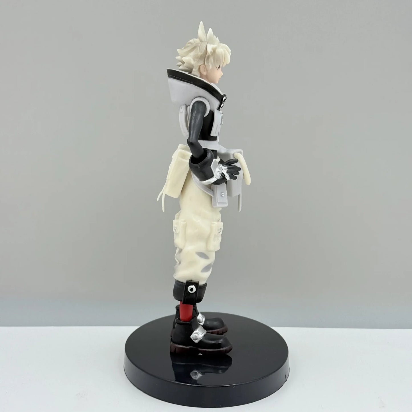 Wholesale Gachiakuta Rudo Surebrec Rio Ripper 2d Anime Game Beautiful Girl Figure Model Toy Computer Case Decoration Gifts