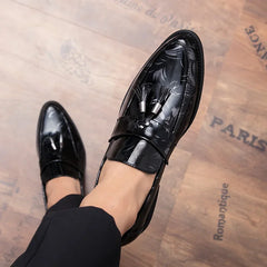 men dress shoes Luxury Italian Style Pointed Toe Formal Wedding party Casual Lace-Up