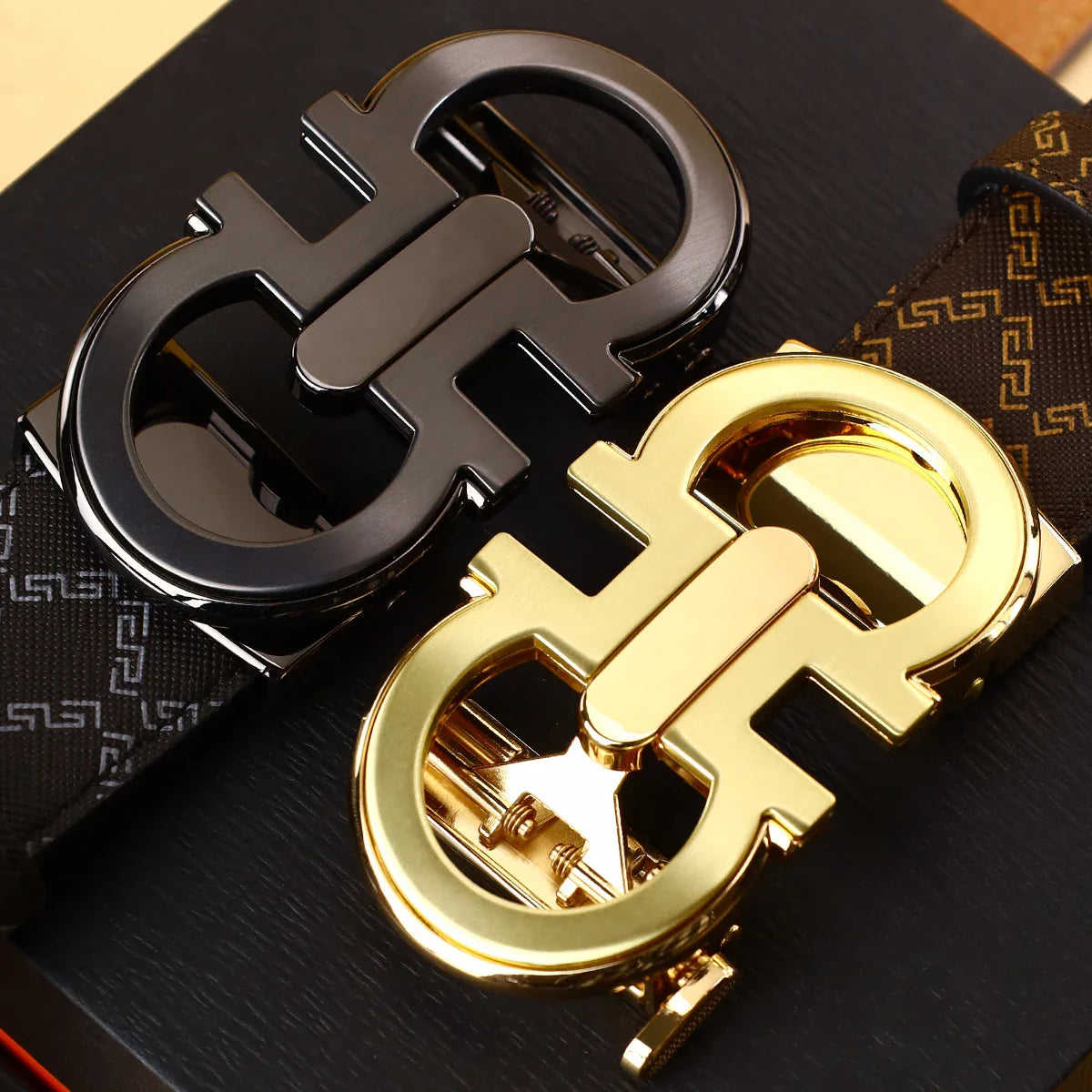 Men's Sleek Automatic Buckle Belt - Genuine FauxwithTextured Square Pattern, Black, Simple & Stylish DesignforCasual Attire