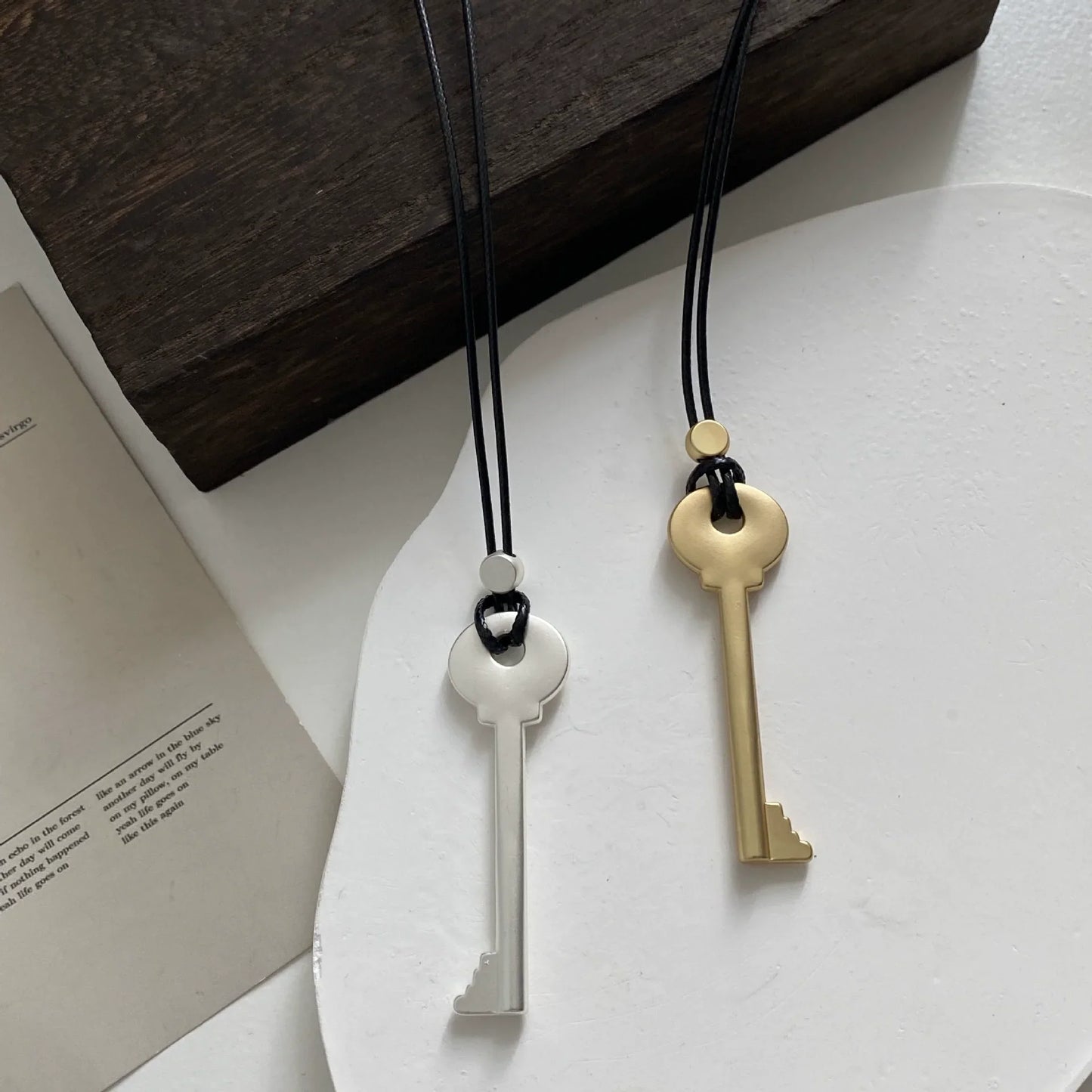 Metal Key Shaped Pendant Necklace For Women Girls Simple Long Wax Rope Sweater Chain Fashion Accessory New Gifts