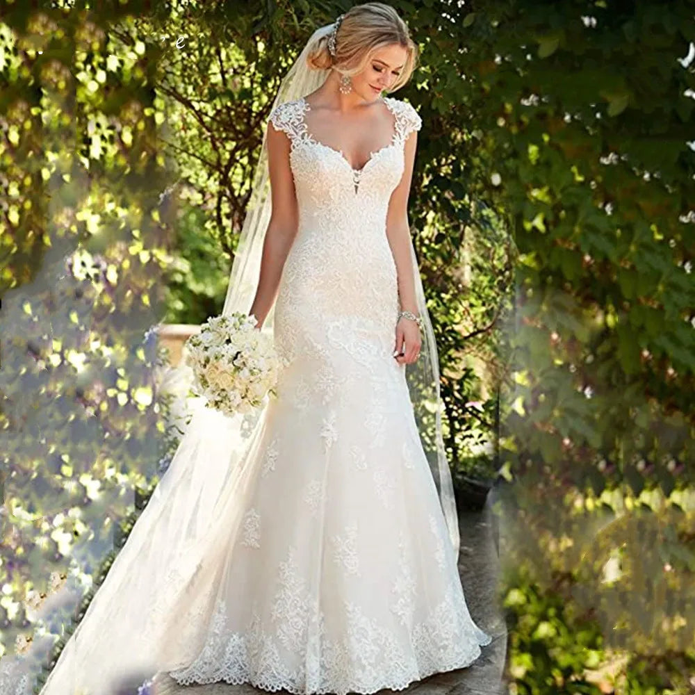 White Bridesmaid Dresses: Wedding Dress Backless Cap Sleeve Trumpet Bride Dresses