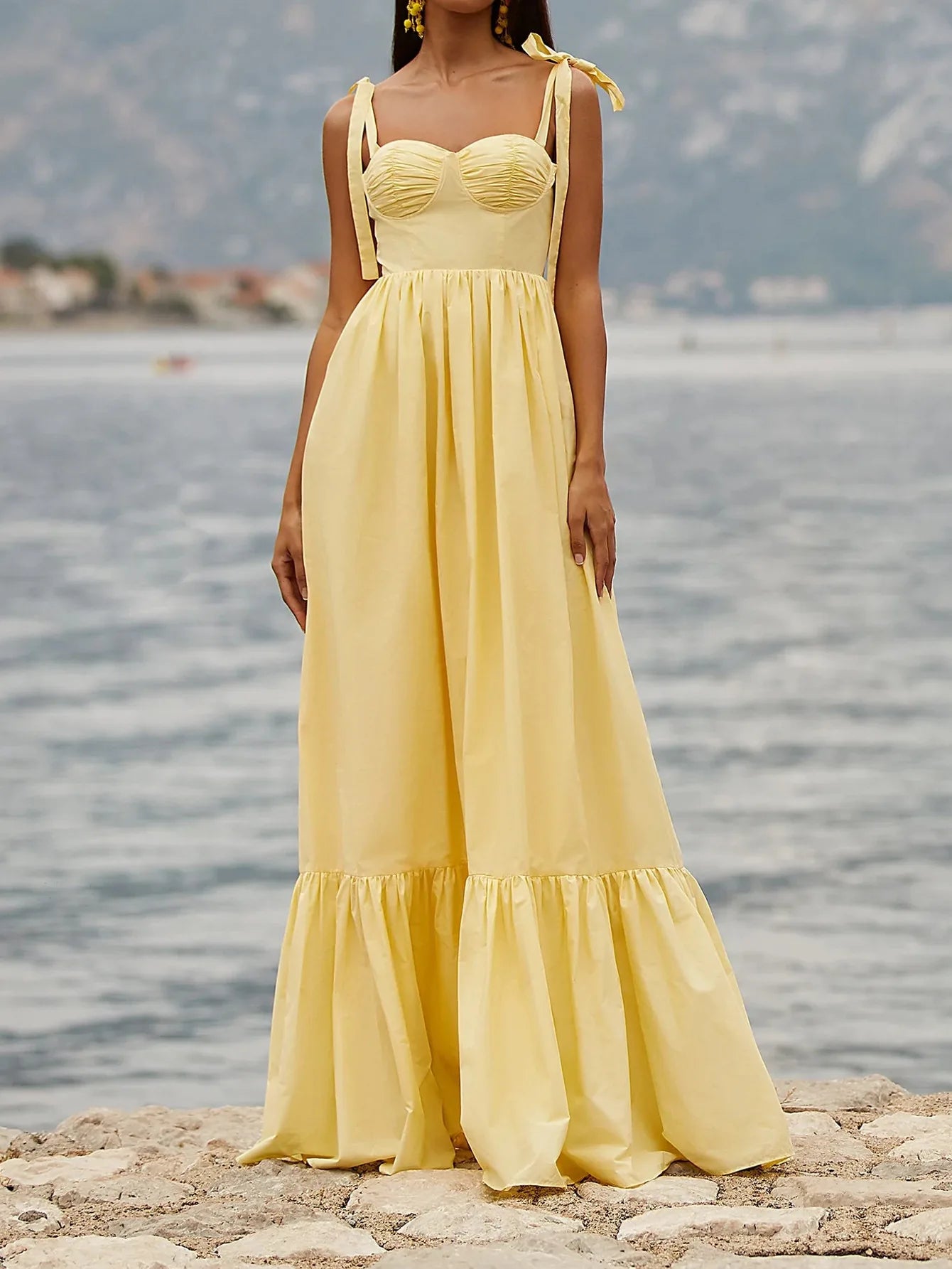 Evening wear Dresses: Yellow Long Prom Gown Padded Knot Sleeveless Backless