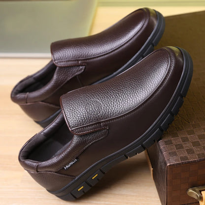 High Quality Leather Men Casual Shoes Italian Luxury Brand Mens Loafers Breathable Formal Mens Dress Shoes Slip-on Driving Shoes