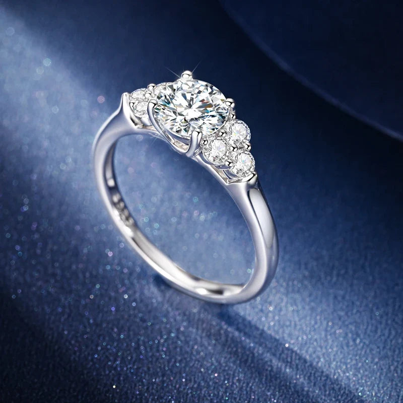 100% S925 Sterling Silver Moissanite Ring 1CT Sparkling Classic Wedding Band Engagement Party Ring Women Female Bridal Jewelry