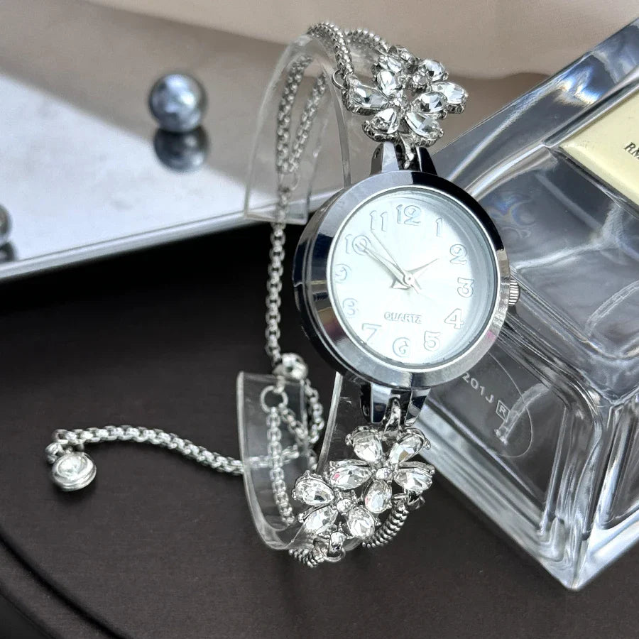 Live burst new diamond set flowers color diamond simple fashion pull bracelet watch women's watch