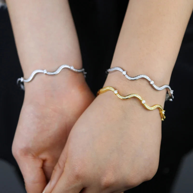 High Quality Fashion Women Jewelry Micro Paved 5A Cubic Zirconia CZ Wave Band Bangle Bracelet