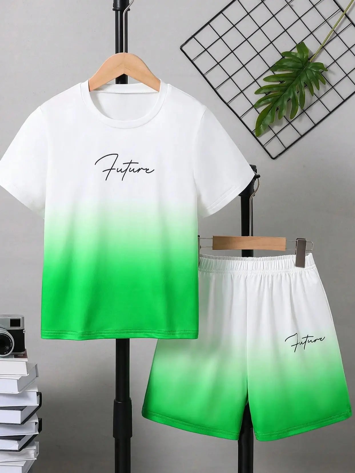 Directional Opening Hot Sales Model for Boys with Gradient Letter Print Green Short-Sleeved Shorts Without Pockets Suit Casual Sports Style