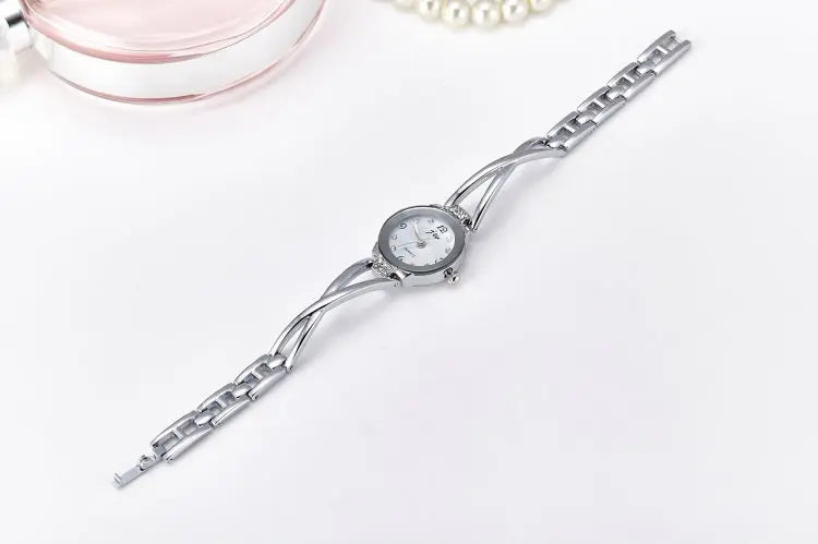 New Trendy Women Bracelet Watch Mujer Relojes Small Dial Quartz Leisure Popular Wristwatch Hour Female Elegant Watches