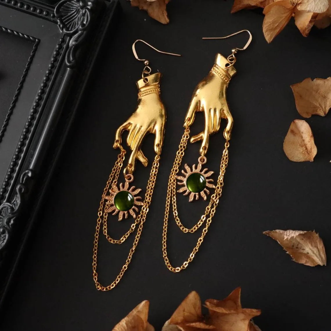 Gothic Hip Hop Gold Color Hands Sun Micro-inlay Gemstone Metal Chain Tassels Dangle Earrings for Women Halloween Party Jewelry