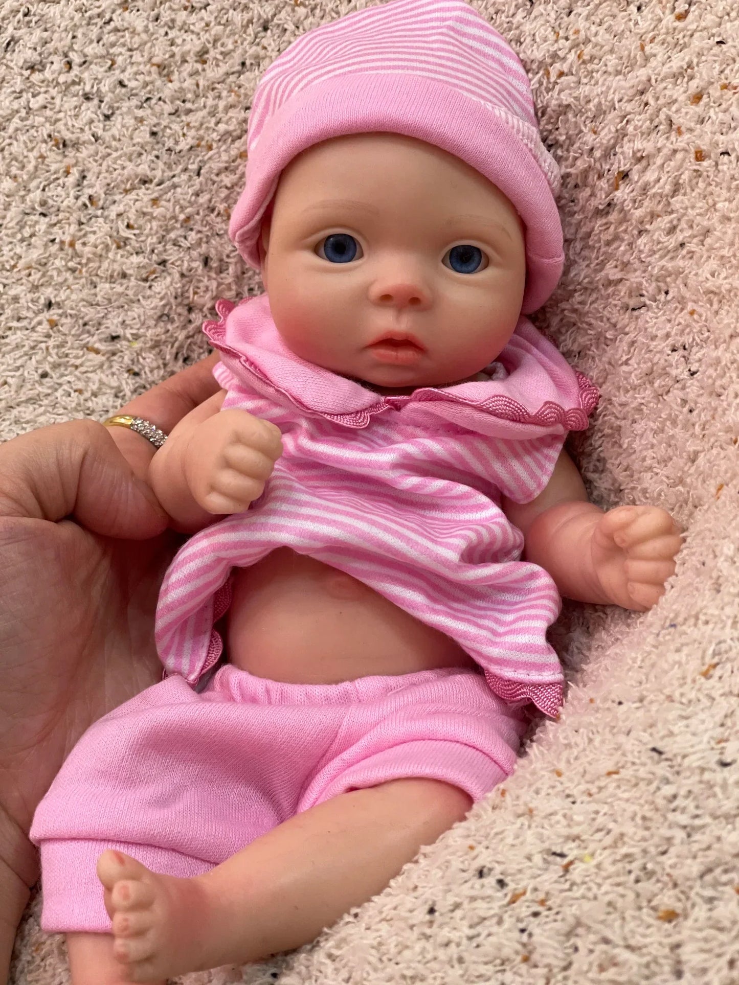 8styles/26cm Open and Close Eyes Cute Soft Full Body Solid Silicone Girl 3D Painted Skin Lifelike Real Corpo De Silicone Doll
