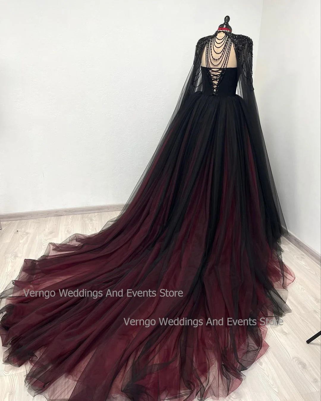 White Bridesmaid Dresses: Gothic Black Wedding Dress Sweetheart Beadings Bride Dress