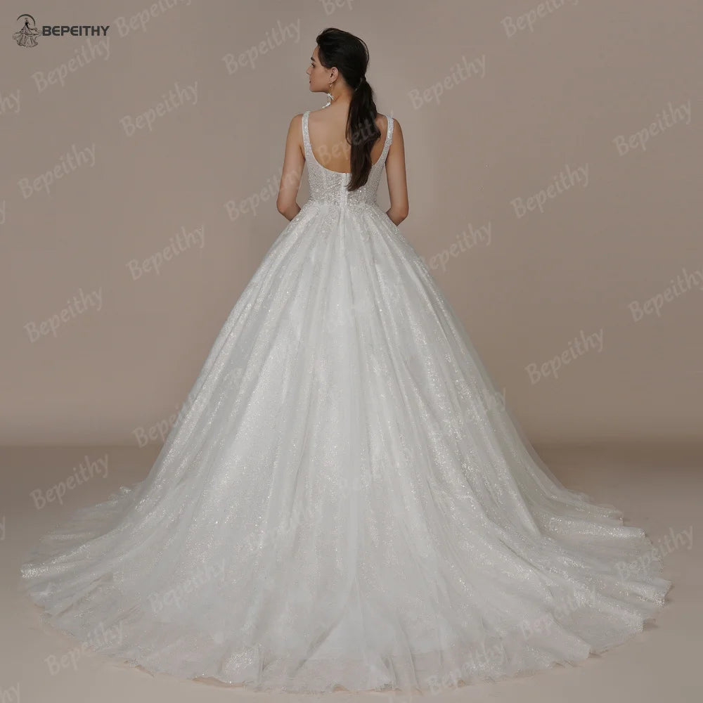 White Bridesmaid Dresses: V Neck Crystal Wedding Dresses Sleeveless Court Train