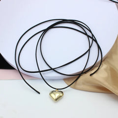 Goth Black Velvet Big Heart Pendant Choker Necklace for Women Elegant Weave