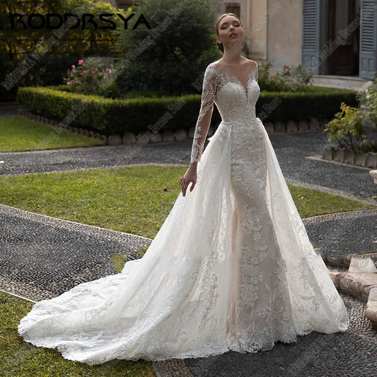 White Bridesmaid Dresses: Mermaid Wedding Dress Elegant Long Sleeve Tulle