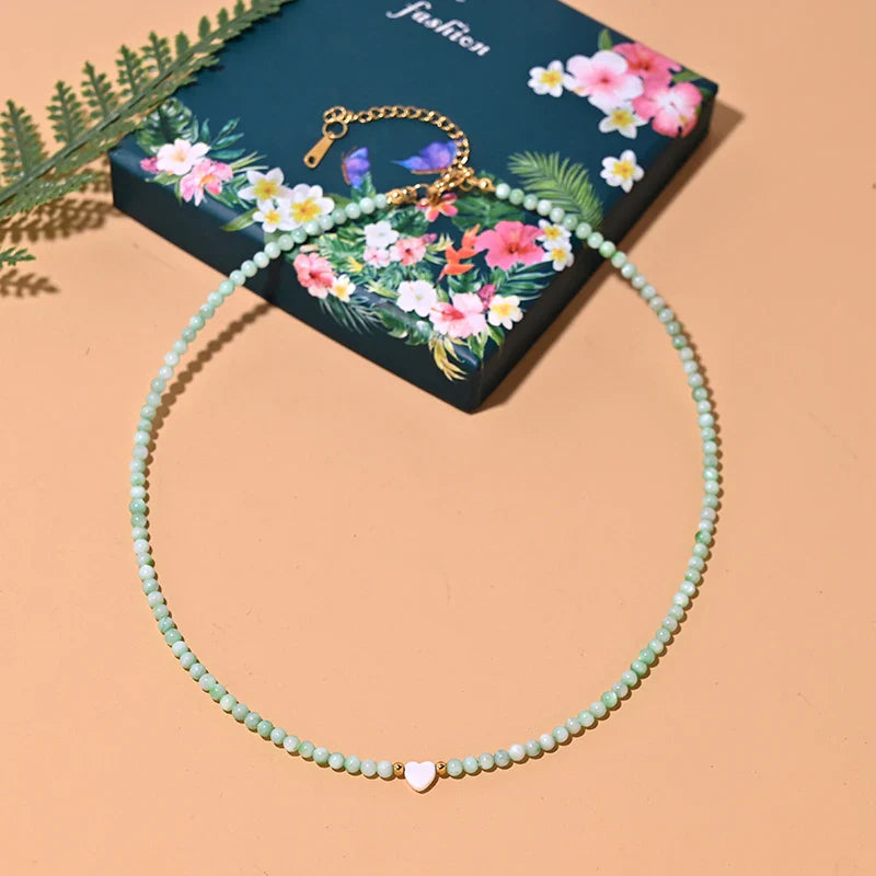 MOON GIRL Mother of Pearl Beads Heart Choker Fashion Dyed Natural Shell Necklace for Women Stainless Steel Collares Femme