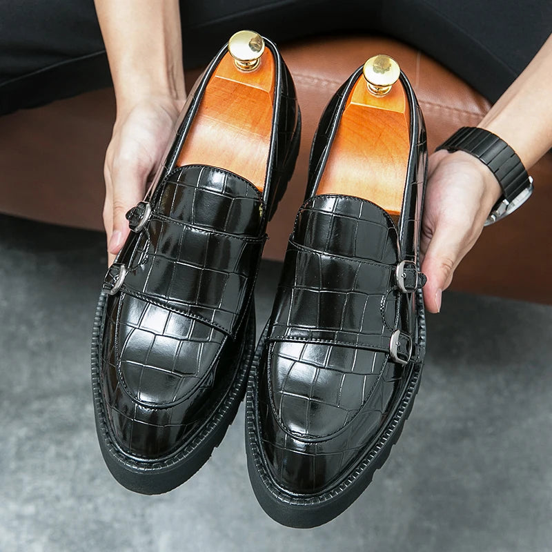 Brand Fashionable Casual Leather Shoes Men Business Formal Wear A Pedal Thick Soled Loafers Suit Shoe Patent Leather Shiny Shoes