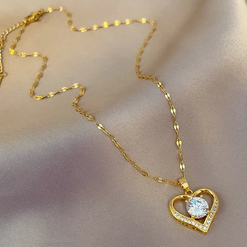 Artificial Gems Heart Pendant Necklace for women Golden Stainless Steel Lips