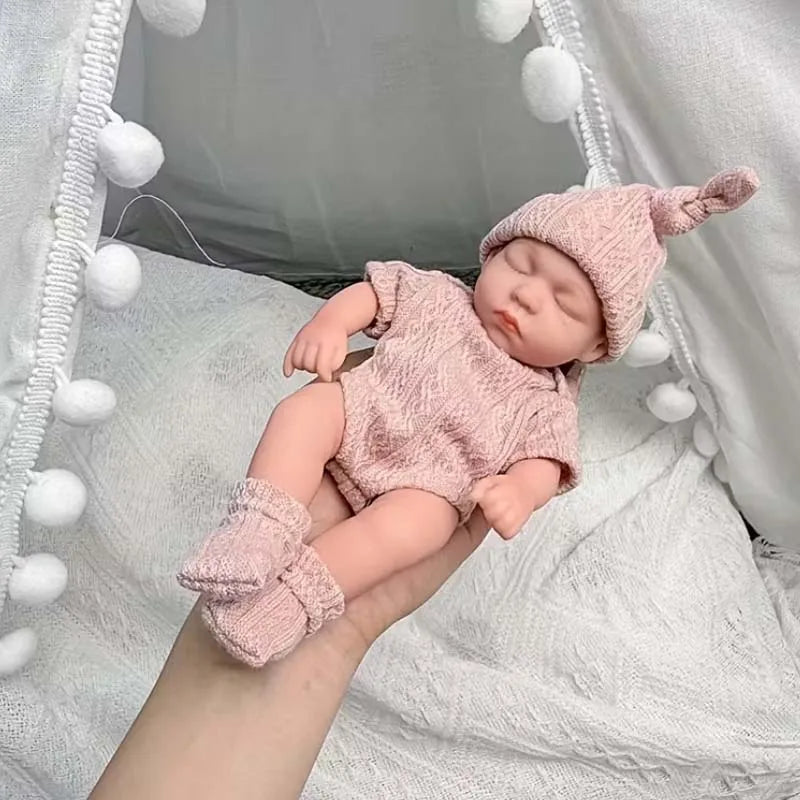 Mini 7.87 Inch Reborn Doll Sleeping Baby Doll 20cm Born Dolls Baby Toys Soft and Full Body Vinyl Doll For The Best Gift For Girl