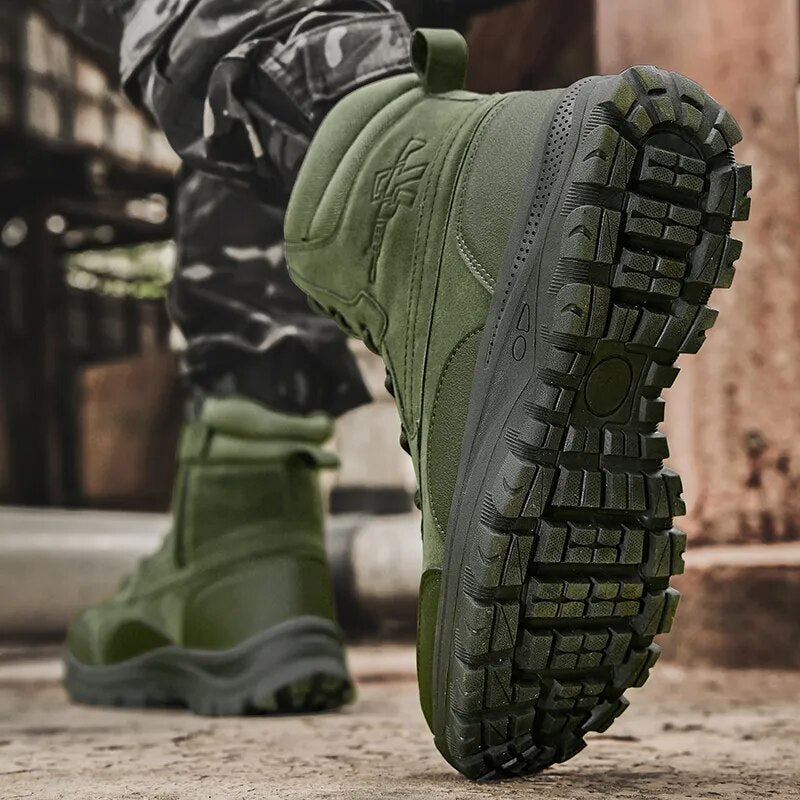 Military Boots Men High-Top leisure Leather Boots Motorcycle Riding Outdoor Hiking Boots