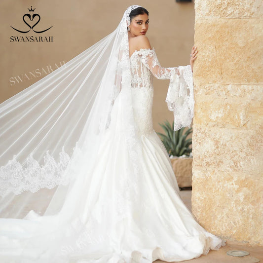 White Bridesmaid Dresses: Long Sleeve Wedding Dress Appliques Beaded Mermaid