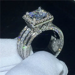 Women Men Fashion Ring Exquisite Silver Color Inlaid Zircon Stones Wedding Rings