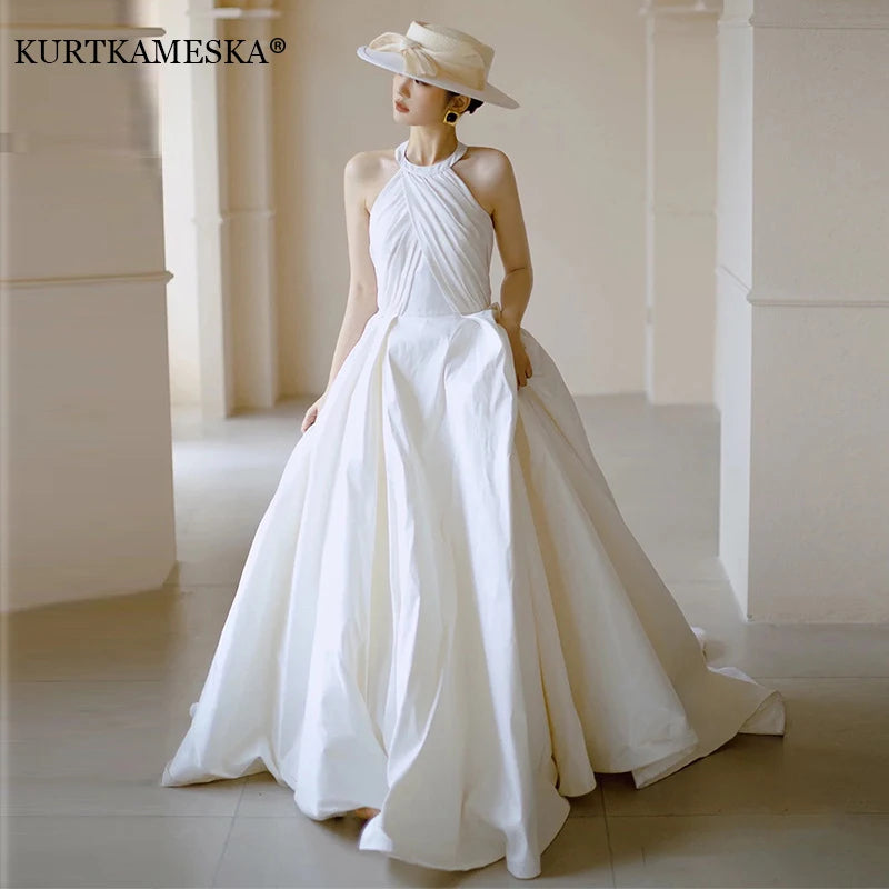 Homecoming Dresses: Bride Wedding Dress Halter Backless Ball Gown