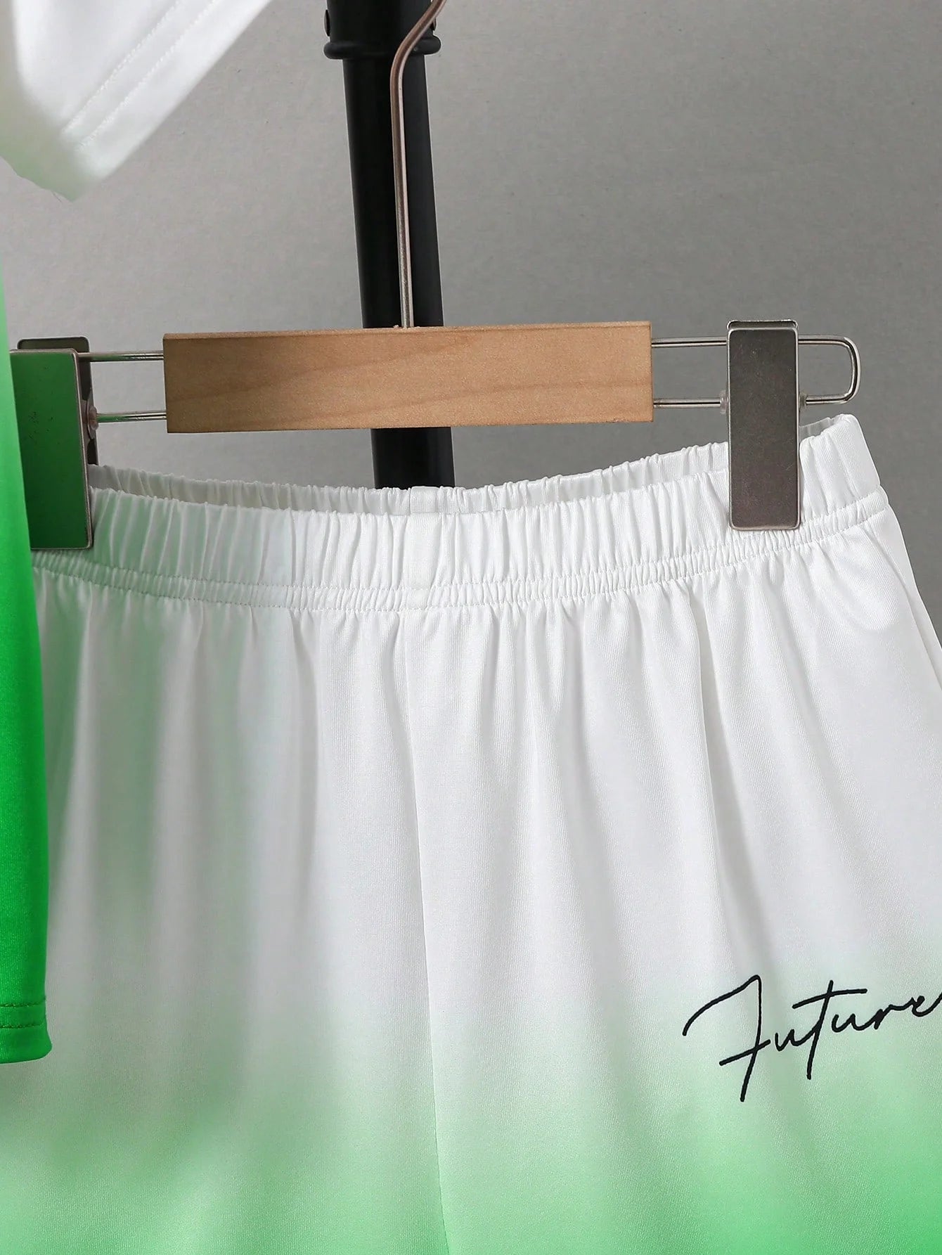 Directional Opening Hot Sales Model for Boys with Gradient Letter Print Green Short-Sleeved Shorts Without Pockets Suit Casual Sports Style