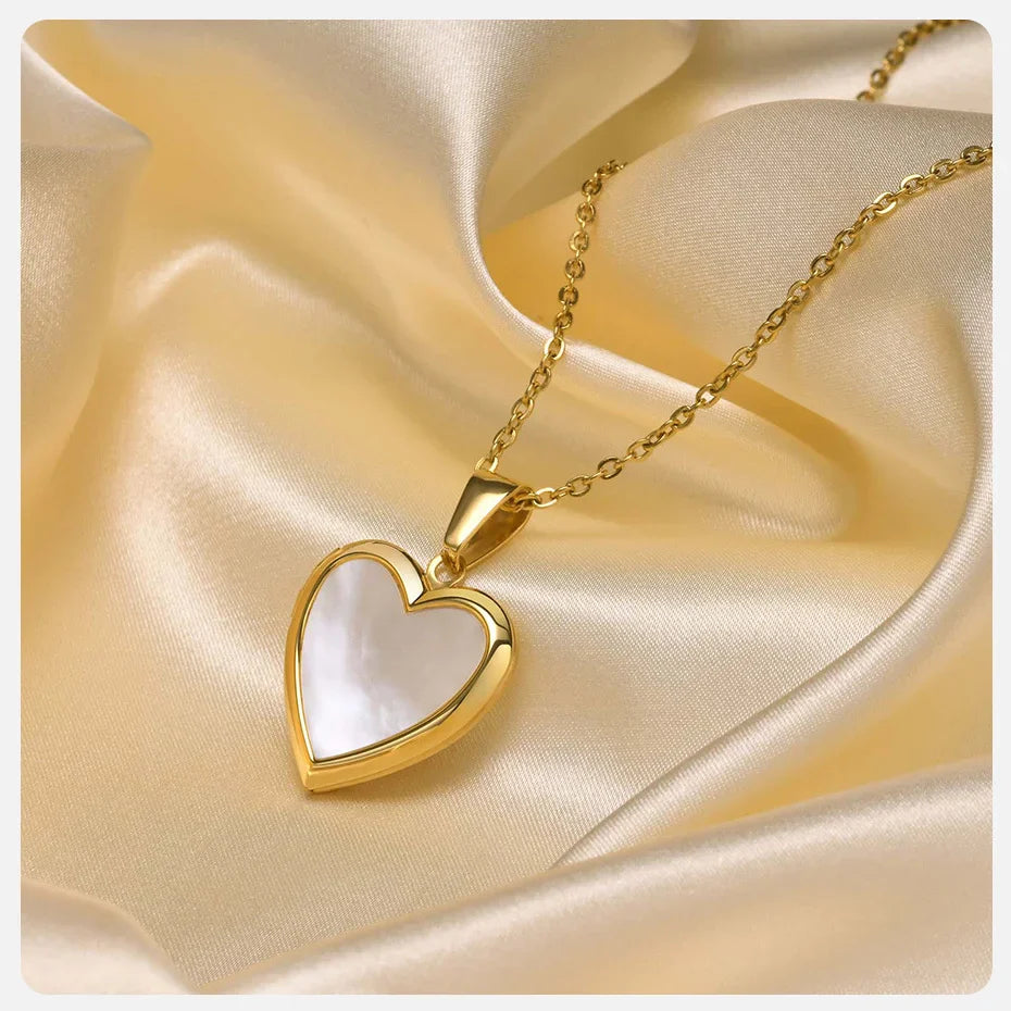 Vnox Women Locket Necklaces, Openable Heart Pendants, Stainless Steel Shell Photo Frame Necklace