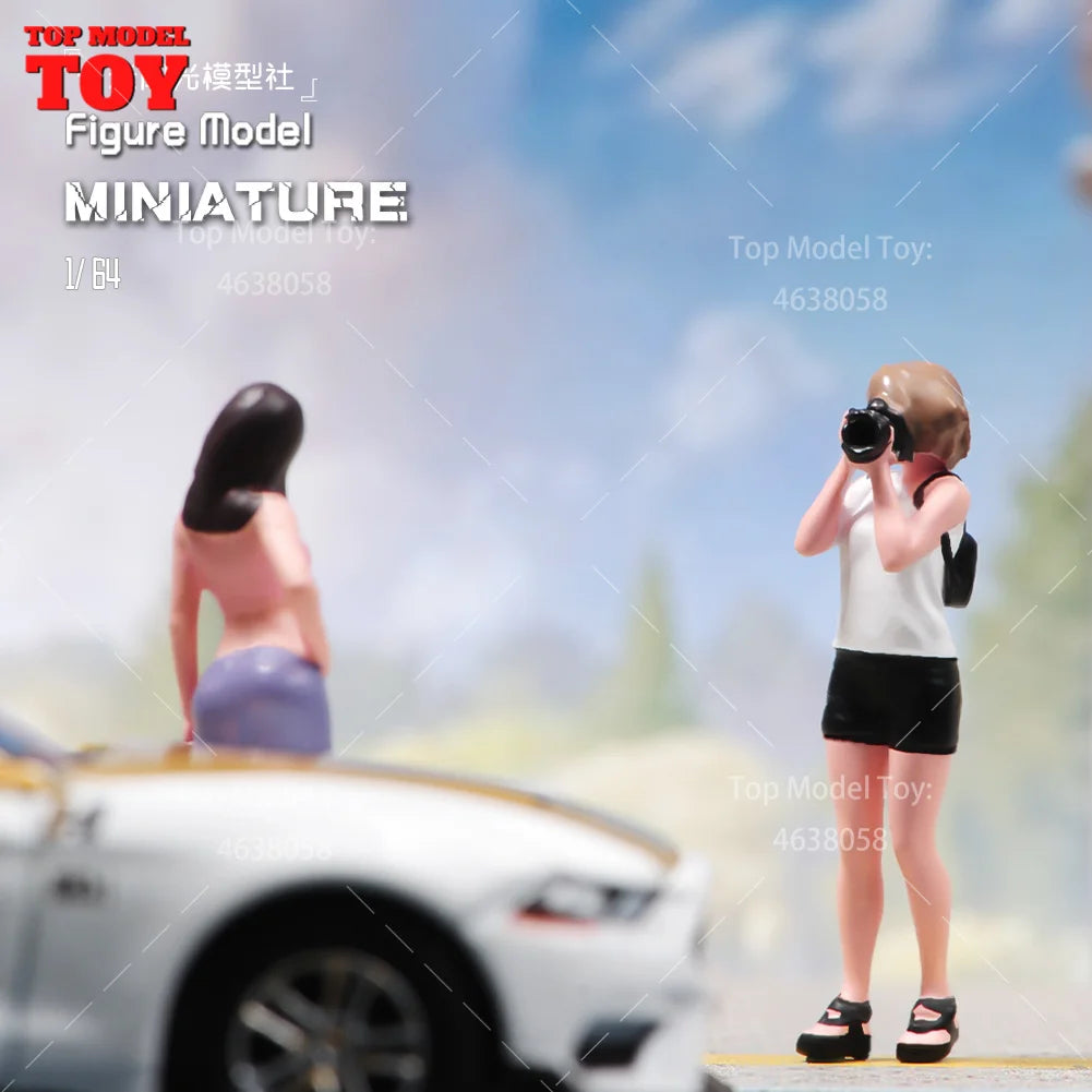 Painted Miniatures 1/64 Scale Beauty Handsome Boy Policeman Girls Male Female Scene Figure Model For Car Vehicles Decorate