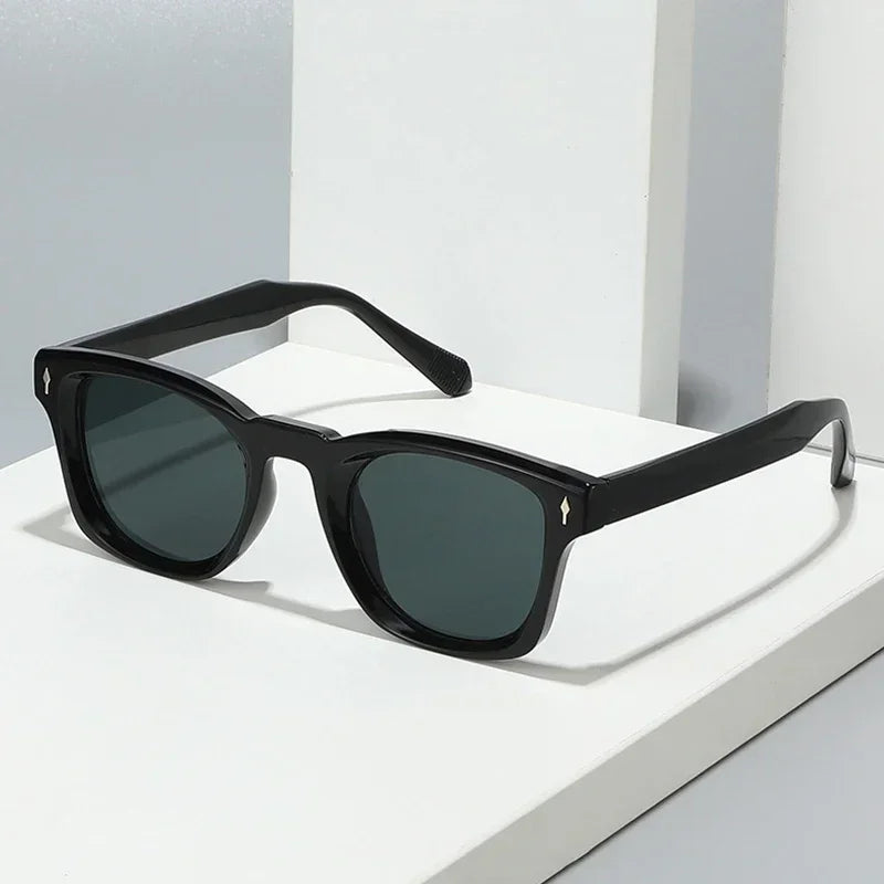 JNPCXI Retro Rivets Square Sunglasses Women Fashion Gradient Shades UV400 Men Green Black Sun Glasses