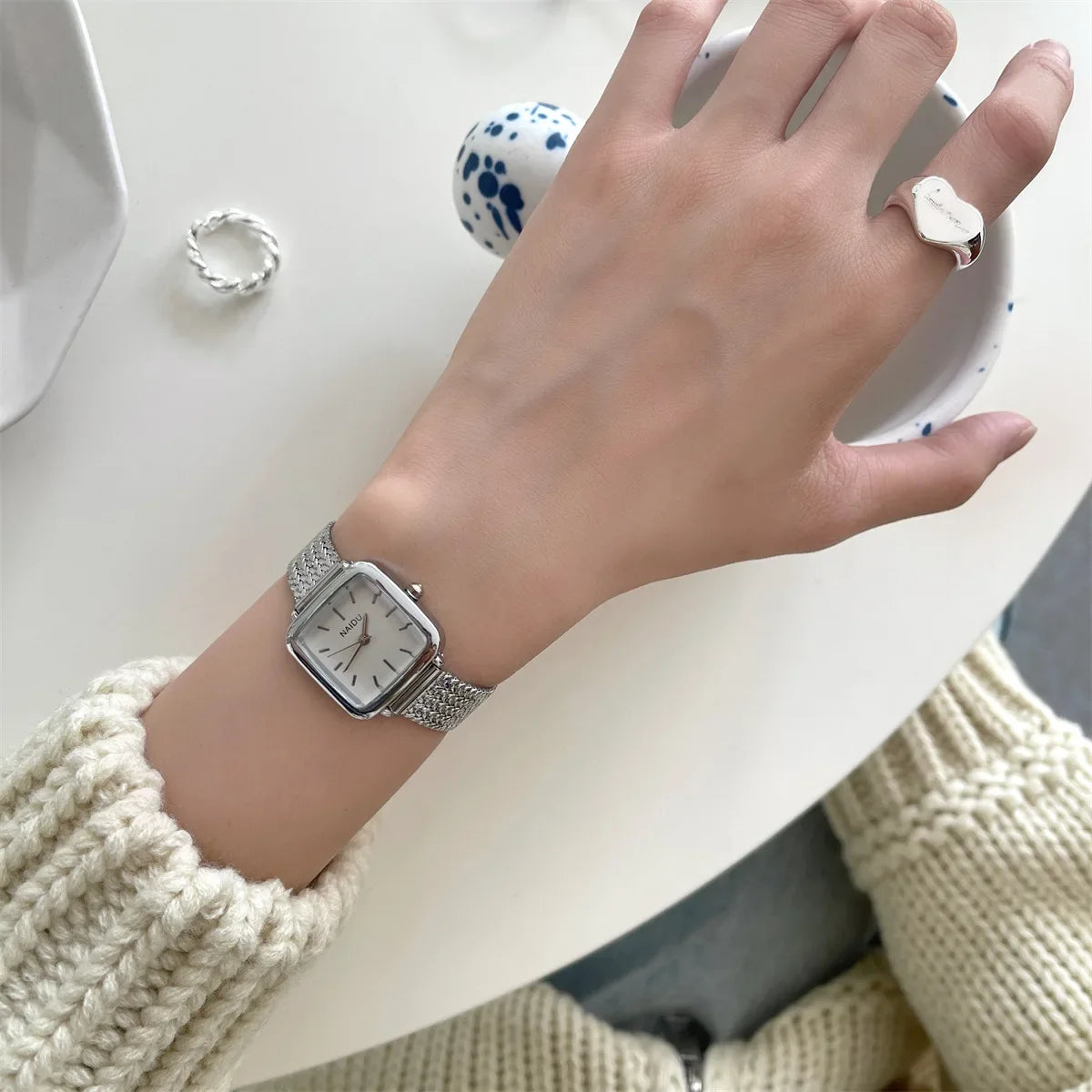 Brand Simple Quartz Watch for Women Retro Luxury Gift Ladies Watches Small Dial Adjustable Stainless Steel Strap Wristwatches