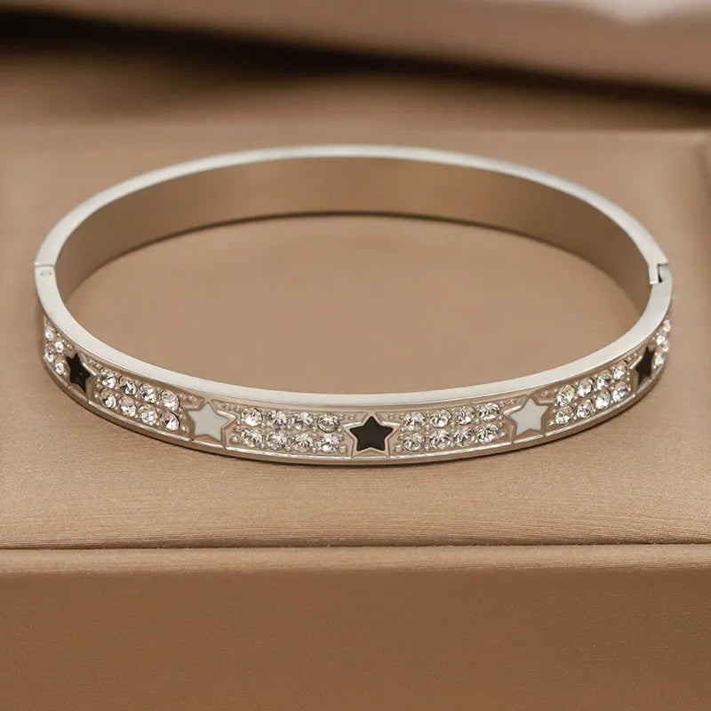 Classic Stainless Steel letter V Bangles for Women Luxury Zirconia Flower Star Bracelets Rust-proof Wrist Jewelry Gift Party