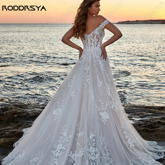 White Bridesmaid Dresses: Appliques Off Shoulder Wedding Dresses A-line Tulle Sweep