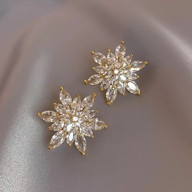 Rhinestone Flower Earrings for Women Korea Simple Sweet Stud Earrings Luxury High-grade Solid Color Charm Jewelry Girls Gift