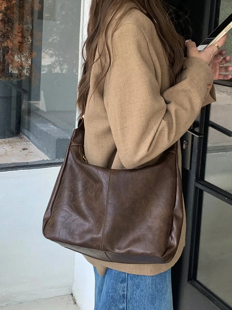 Casual Large Capacity Messenger Bag Women Fashion Designer