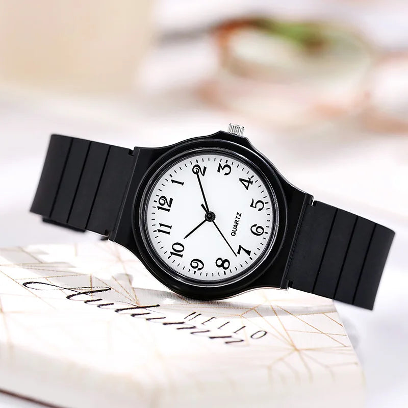 Simple Fashion Quartz Watch for Women Students Wrist Watches Silicone Strap Watch Wholesale Reloj Mujer Elegante Reloj De Mujer