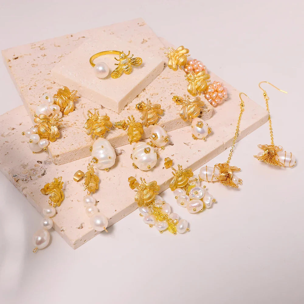 Bee And  With Natural Pearls Pearl Earrings 18K Gold Plated Jewelry Korean Designer Jewelry Earrings Gifts For Girlfriend