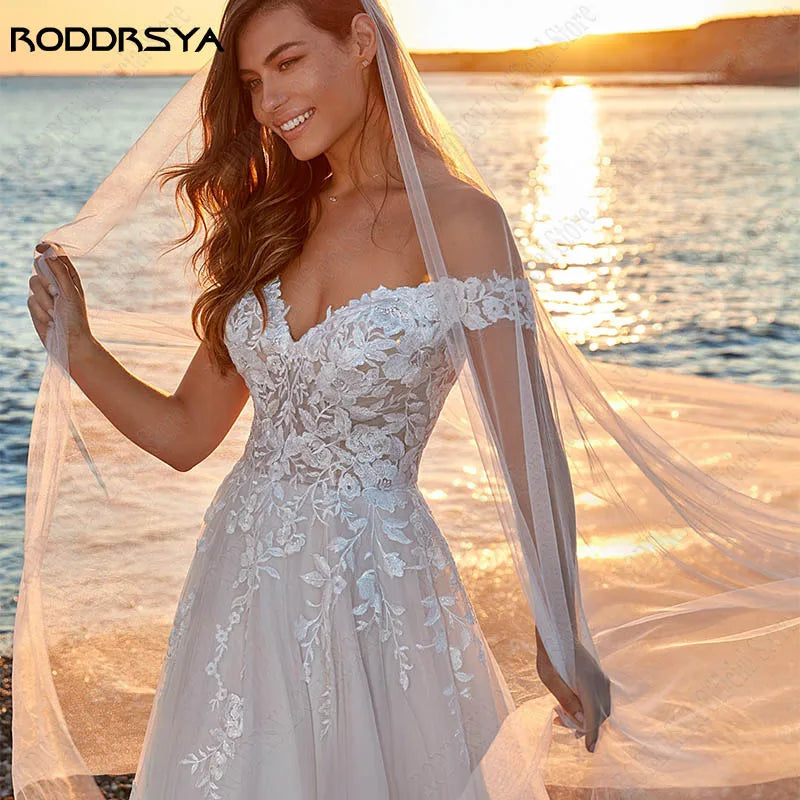 White Bridesmaid Dresses: Appliques Off Shoulder Wedding Dresses A-line Tulle Sweep