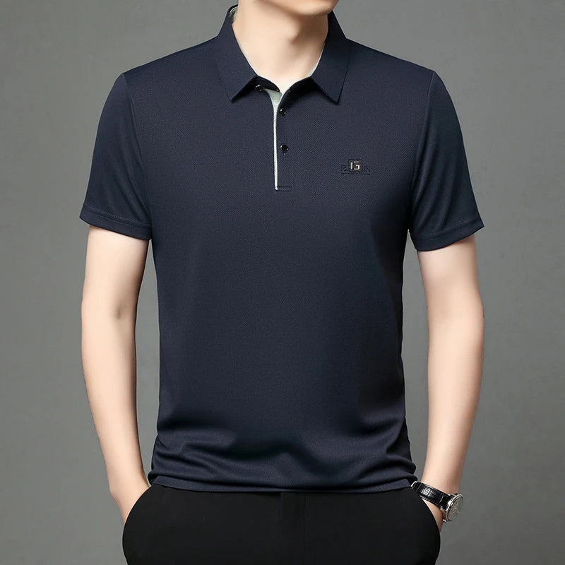 New Men's Business Casual Short Sleeved Shirt with Badge Solid Color Polo Shirt Fashionable Breathable Comfortable Versatile Top