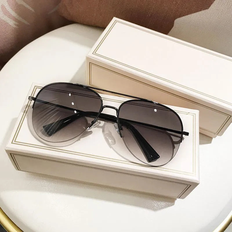 Classic Sunglass for Men Aviator Metal Frame Outdoor Sports Anti-UV Driving Sunglasses Glasses