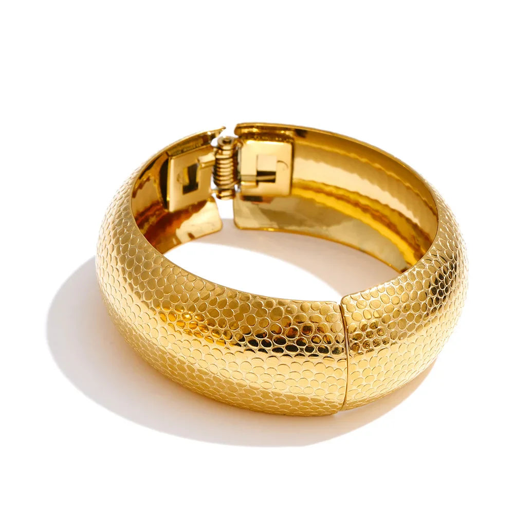 Yhpup 66mm Old Money Style Stainless Steel Hammer Metal Statement Bracelets Bangle Waterproof Vintage Minimalist Jewelry New