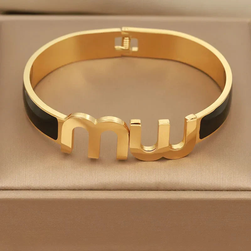 Classic Stainless Steel letter V Bangles for Women Luxury Zirconia Flower Star Bracelets Rust-proof Wrist Jewelry Gift Party