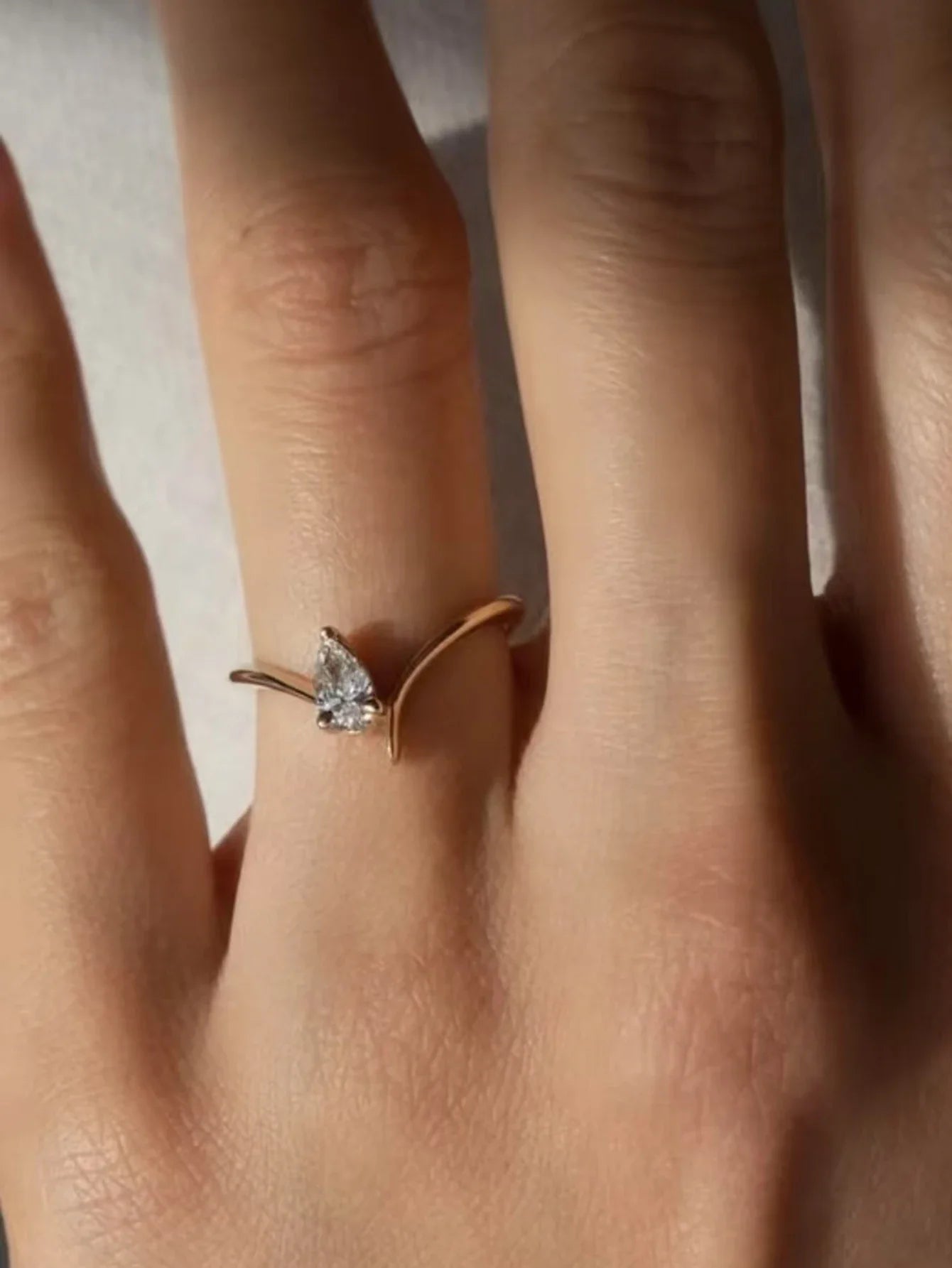 S925 Sterling Silver 0.8CT Teardrop-shaped Moissanite Ring Fine Jewelry Suitable for Gift Giving Personality and Fashion