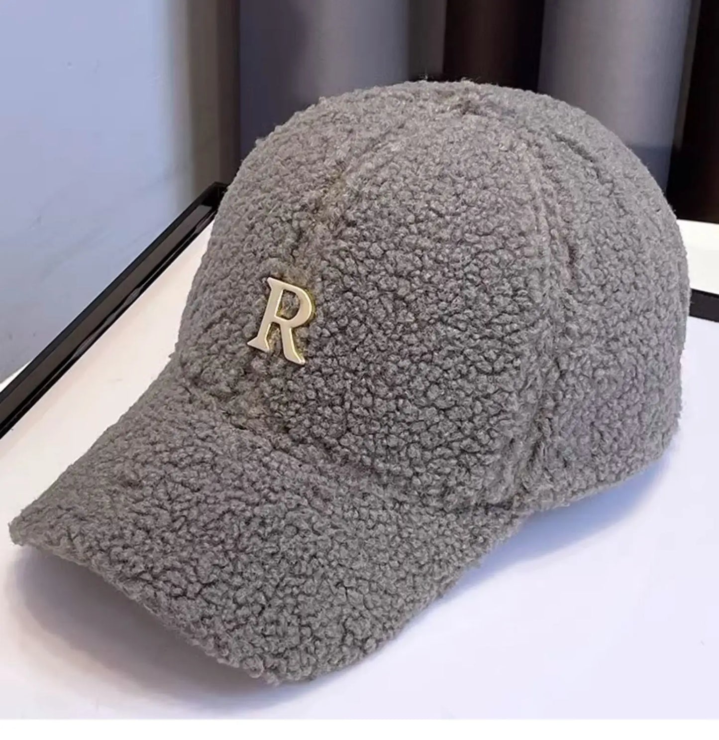 Baseball Cap Winter Hats For Women Men Unisex Letter Metal Logo Imitation Cashmere Keep Warm Simple Casual Winter Cap New Velvet