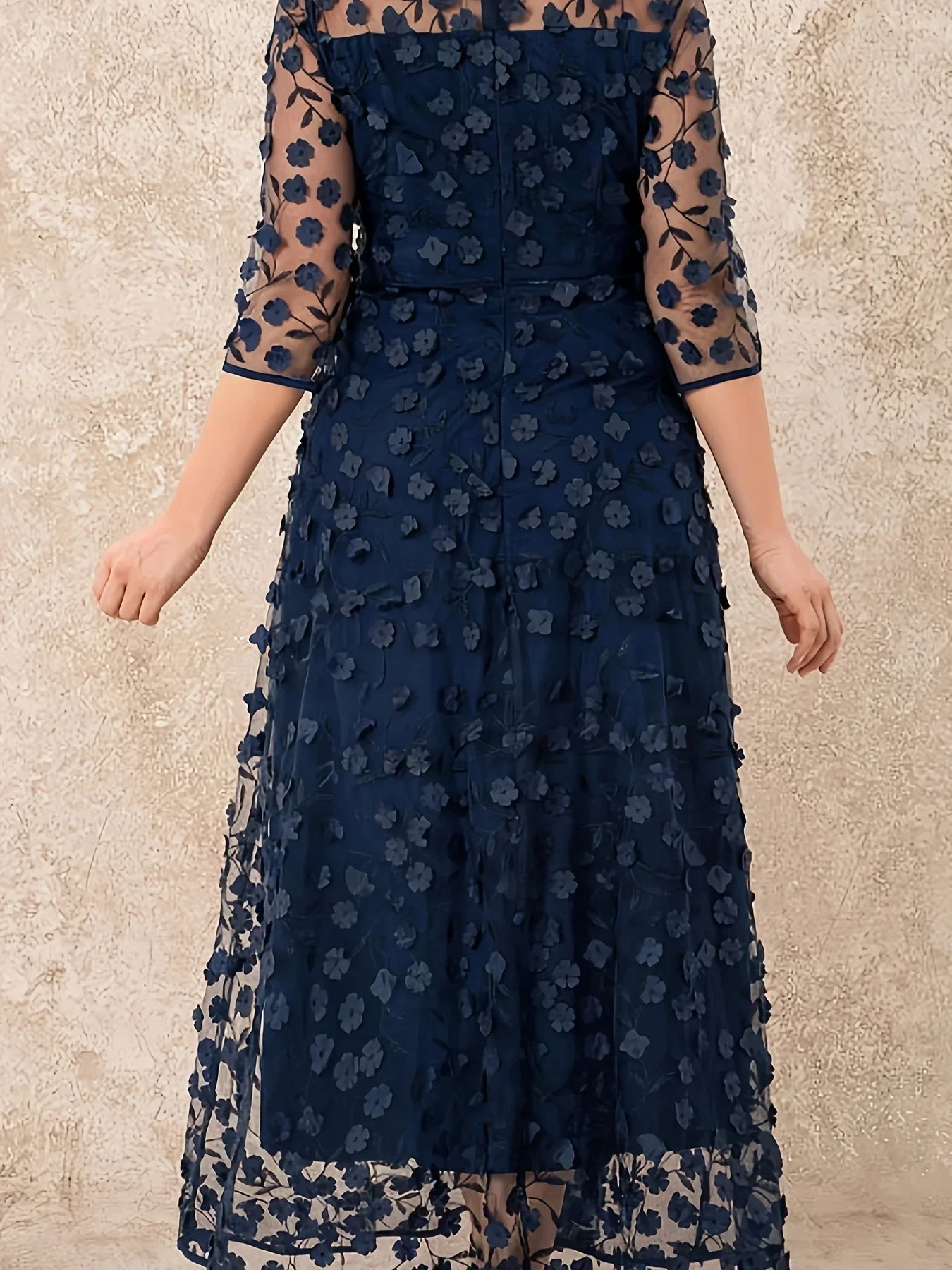 Plus Size Long Dress Embroidery Large Swing Mesh 3D Flower Dress Ladies Elegant Temperament Round Neck Half Sleeved Dresses