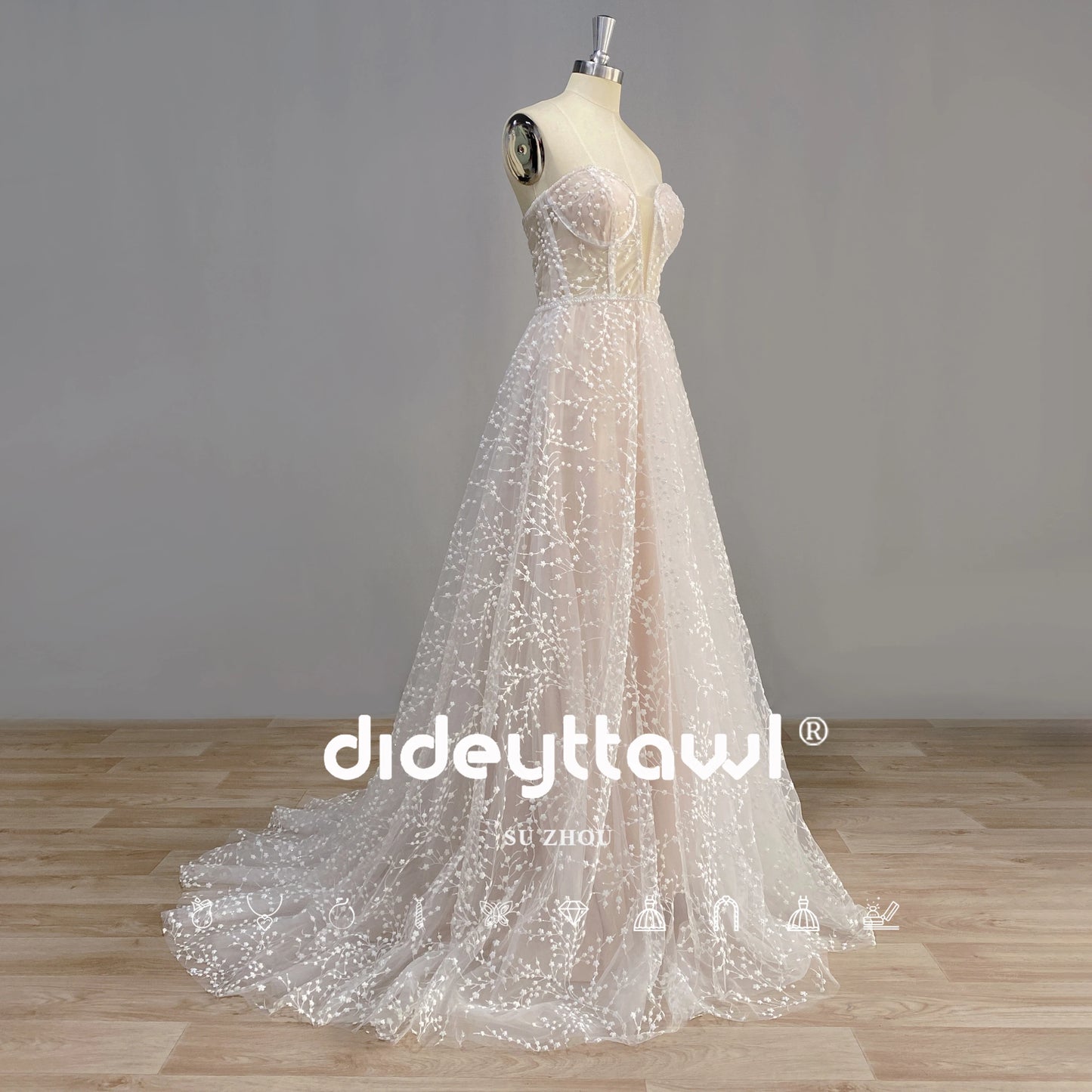 White Bridesmaid Dresses: Wedding Dresses Strapless A Line Sleeveless Appliques
